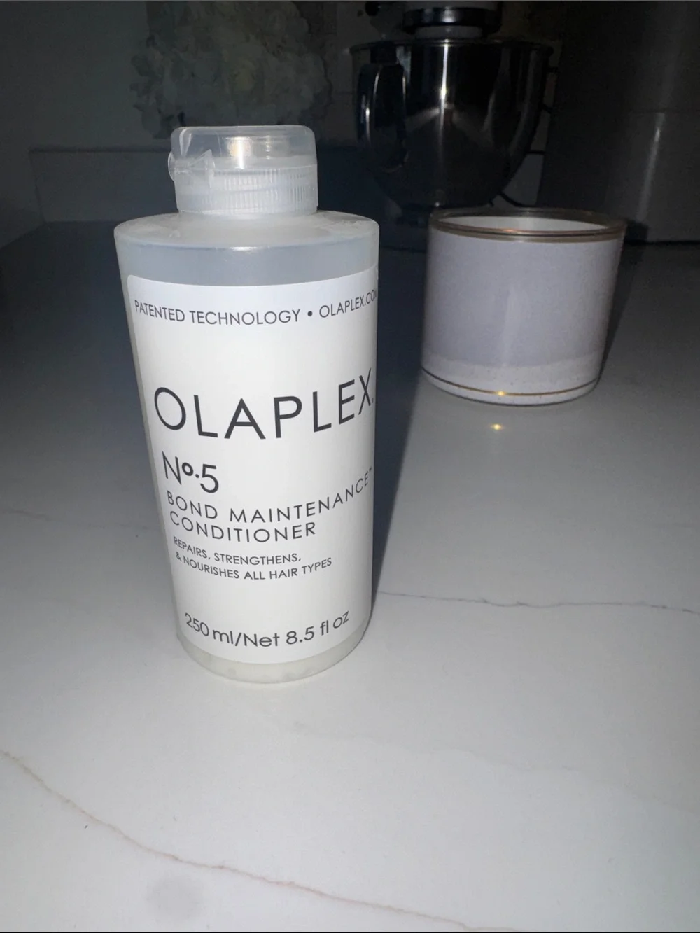 OLAPLEX No.5 Bond Maintenance Conditioner - White with Black Text